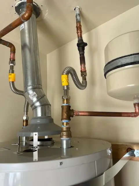 Water heater installation and plumbing repair in Clatskanie